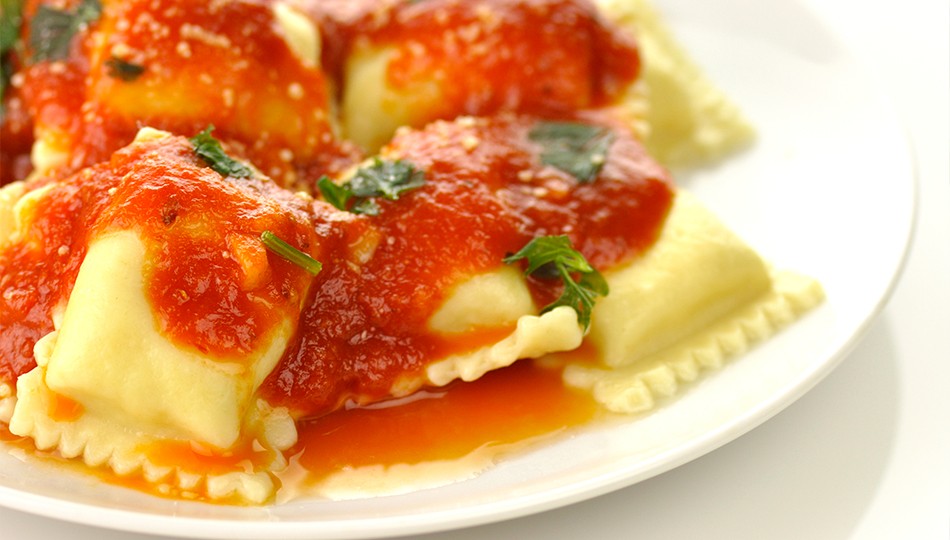 Ravioli al pomodoro e basilico