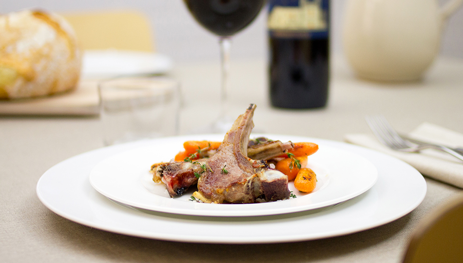 Costolette agnello al timo con carote brasate