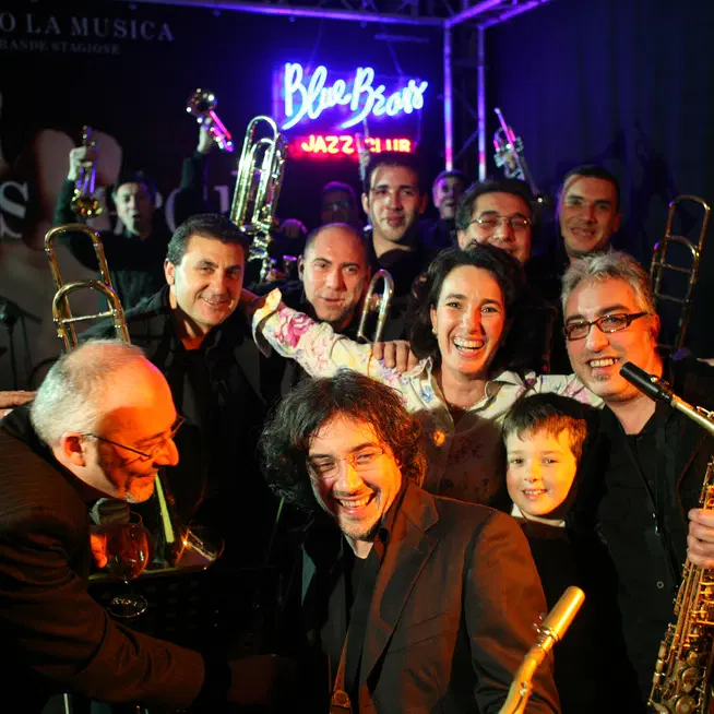 2007: concerto al Blue Brass Jazz di Palermo per il lancio del secondo album registrato con la partecipazione del The Brass Group e dei 15 fiati dell’Orchestra Siciliana