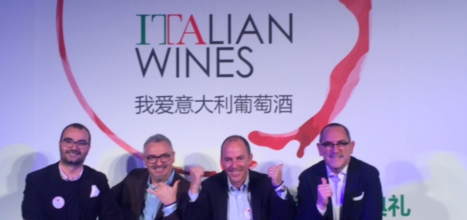 Antonio Rallo with UIV in Beijing to promote Italian wine in China