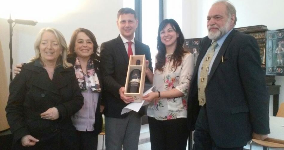 Donnafugata consegna il Premio intitolato a Giuseppe Nenci alla giovane studiosa pugliese Laura Schepis